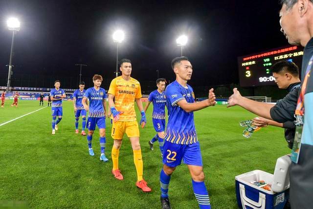 英超-拉什福德齐尔克泽双响 曼联4-0埃弗顿
